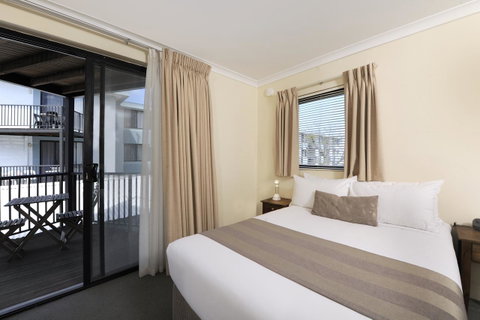 Lodestar Waterside Apartments - Northern Rivers Accommodation 43