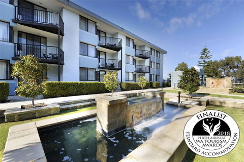 Lodestar Waterside Apartments - Northern Rivers Accommodation 0