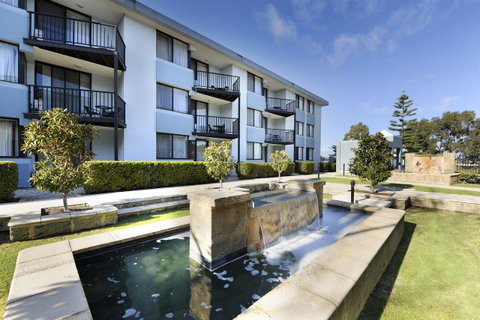 Lodestar Waterside Apartments - Northern Rivers Accommodation 2