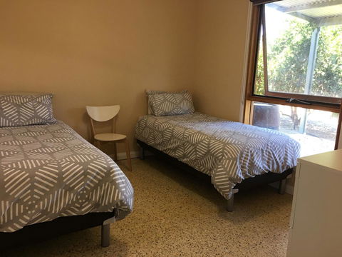 Swan Valley Sisters - Northern Rivers Accommodation 2