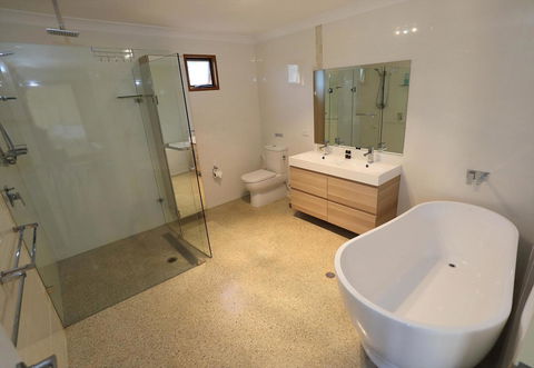 Swan Valley Sisters - Northern Rivers Accommodation 12