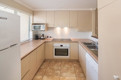 Bayshore Beachside Resort - Northern Rivers Accommodation 19