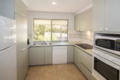 Bayshore Beachside Resort - Northern Rivers Accommodation 12