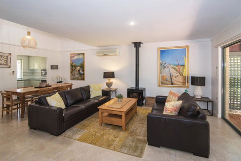 Bayshore Beachside Resort - Northern Rivers Accommodation 10