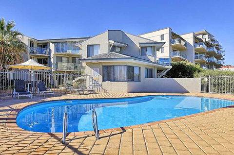 Beachfront @ Scarbs - Northern Rivers Accommodation 5