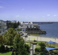 Luxury Suite Bunbury - Northern Rivers Accommodation