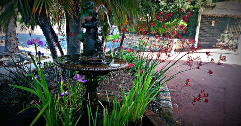 Sullivans Hotel - Northern Rivers Accommodation 24