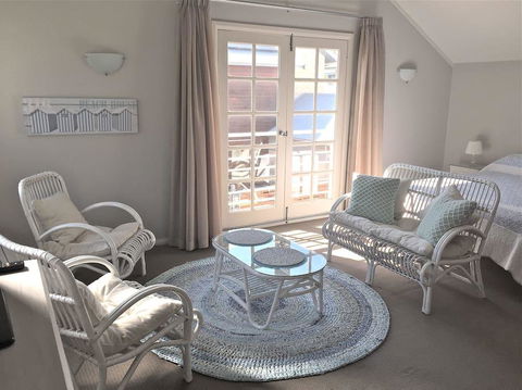 Fremantle Local Beach Studio - Northern Rivers Accommodation 8
