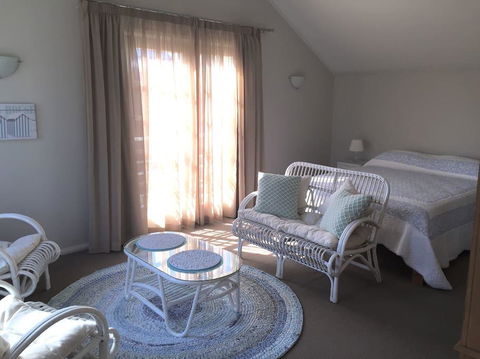 Fremantle Local Beach Studio - Northern Rivers Accommodation 25