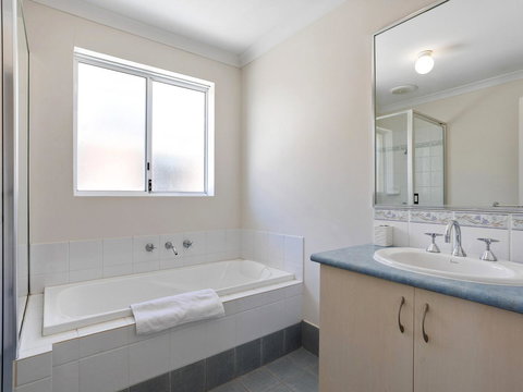Cooper Street - Northern Rivers Accommodation 20