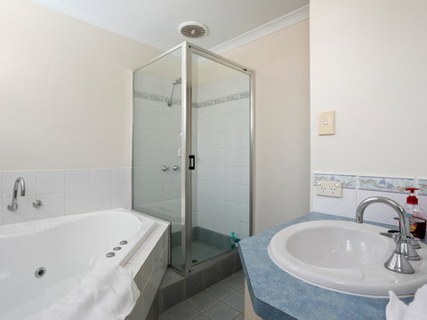Cooper Street - Northern Rivers Accommodation 14