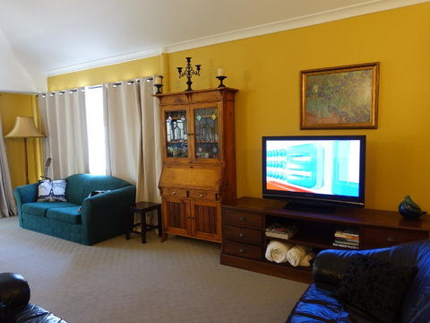 The Blacksmiths Cottage - Northern Rivers Accommodation 34