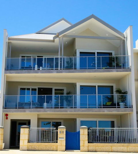 Studio Style Mindarie Marina - Northern Rivers Accommodation 9