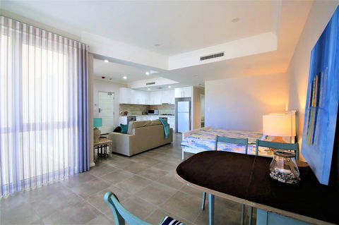 Studio Style Mindarie Marina - Northern Rivers Accommodation 5