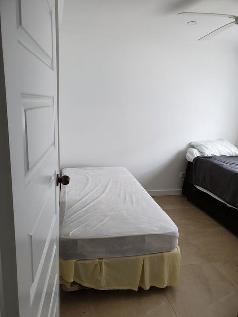 DIANELLA Budget Rooms Happy Place To Stay - Northern Rivers Accommodation 1