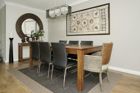 Marcus Villa Booragoon - Northern Rivers Accommodation 7