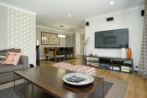 Marcus Villa Booragoon - Northern Rivers Accommodation 4