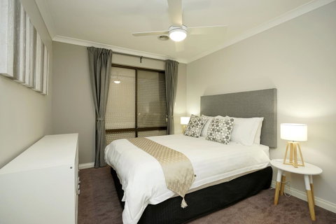 Marcus Villa Booragoon - Northern Rivers Accommodation 11