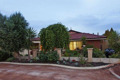 The Entertainer - Northern Rivers Accommodation 29