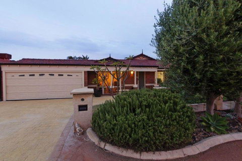 The Entertainer - Northern Rivers Accommodation 30