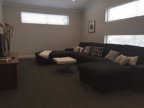 The Pool House - Fremantle - Northern Rivers Accommodation 3