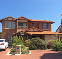 Crossland House - Northern Rivers Accommodation