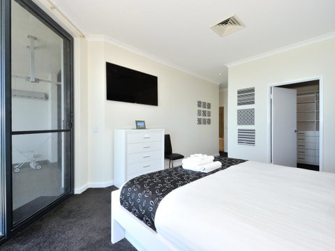 Nautilus By Rockingham Apartments - Northern Rivers Accommodation 3
