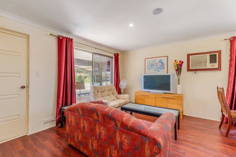 Brilliant, Neat, Convenient, Family-friendly House - Northern Rivers Accommodation 1