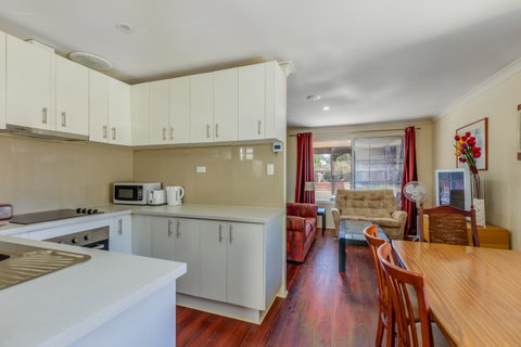 Brilliant, Neat, Convenient, Family-friendly House - Northern Rivers Accommodation 4