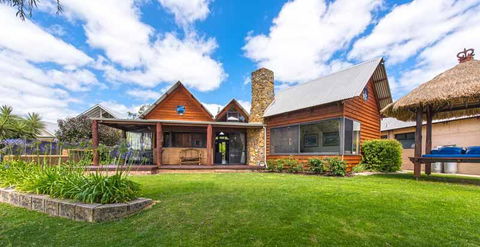 Beach House Dunsborough - Northern Rivers Accommodation 23