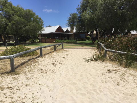 Beach House Dunsborough - Northern Rivers Accommodation 17