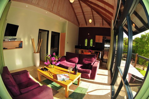 Waterfall Cottages - Northern Rivers Accommodation 12