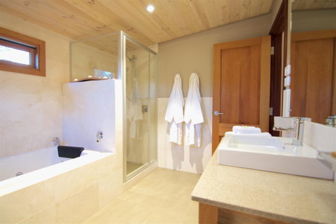 Aiyana Retreat - Northern Rivers Accommodation 21