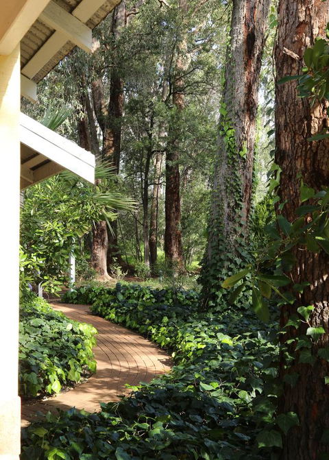 Two Sisters Chalets - Northern Rivers Accommodation 25