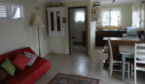 Di's Cabin In Dwellingup - Northern Rivers Accommodation 16