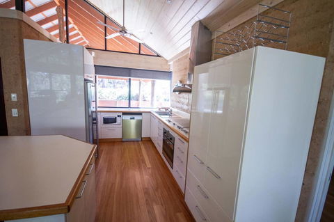 Arum - Close To The Margaret River - Northern Rivers Accommodation 8
