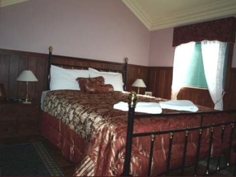 Pemberton Old Picture Theatre Holiday Apartments - Northern Rivers Accommodation 4
