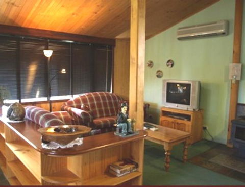 Pemberton Old Picture Theatre Holiday Apartments - Northern Rivers Accommodation 15