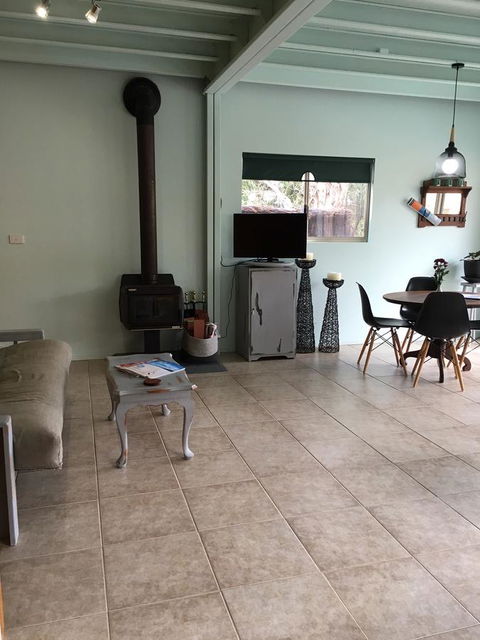 Dunsborough Barn Stay - Northern Rivers Accommodation 4