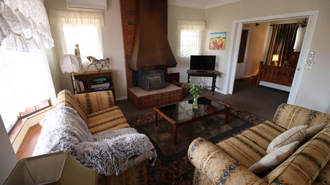 Daisy Cottage - Northern Rivers Accommodation 24