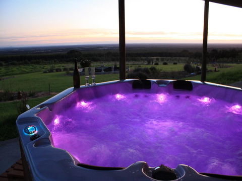 Tanen Farm - Northern Rivers Accommodation 0