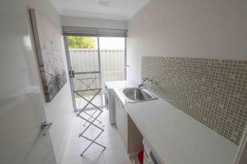 Magnificent Beach Retreat - Northern Rivers Accommodation 34