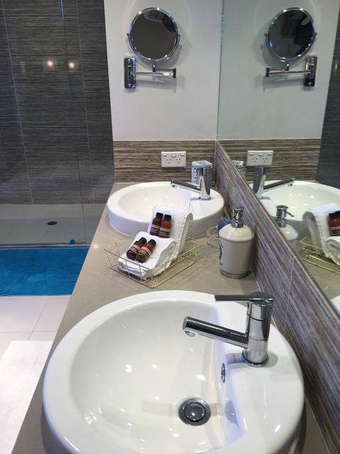 Magnificent Beach Retreat - Northern Rivers Accommodation 39