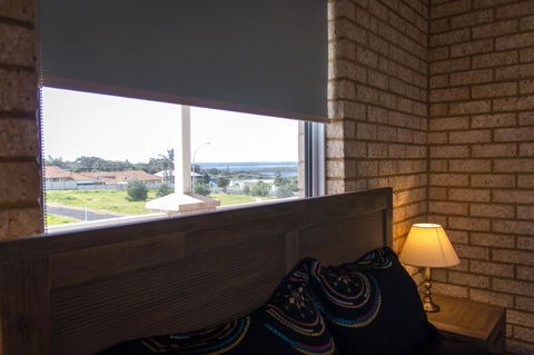 Baywatch Retreat Augusta - Northern Rivers Accommodation 16