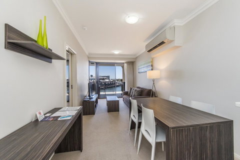 Dolphin Quay Apartments - Northern Rivers Accommodation 33