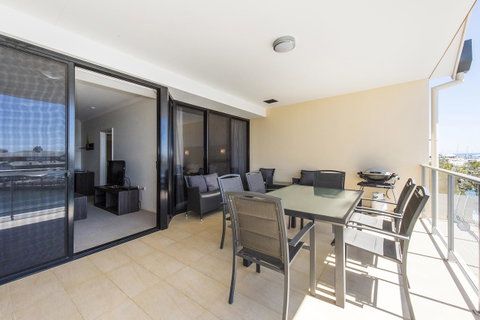 Dolphin Quay Apartments - Northern Rivers Accommodation 27