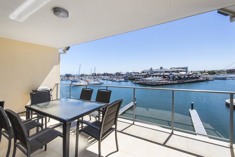 Dolphin Quay Apartments - Northern Rivers Accommodation 36