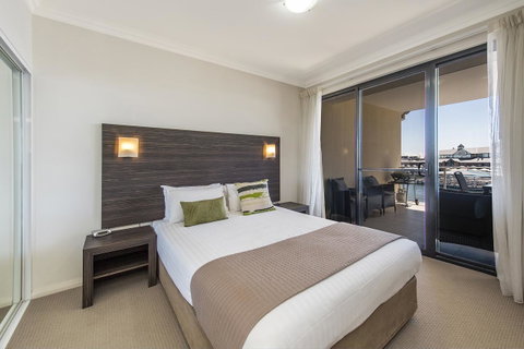 Dolphin Quay Apartments - Northern Rivers Accommodation 30