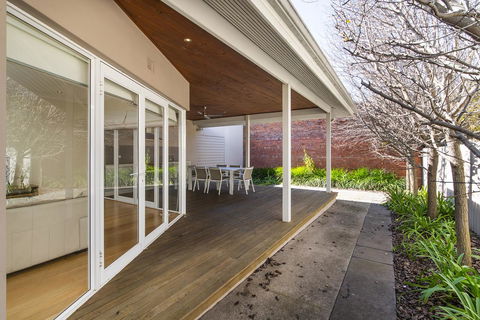 Inner Western Suburbs Retreat - Northern Rivers Accommodation 12