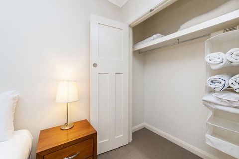 Inner Western Suburbs Retreat - Northern Rivers Accommodation 36